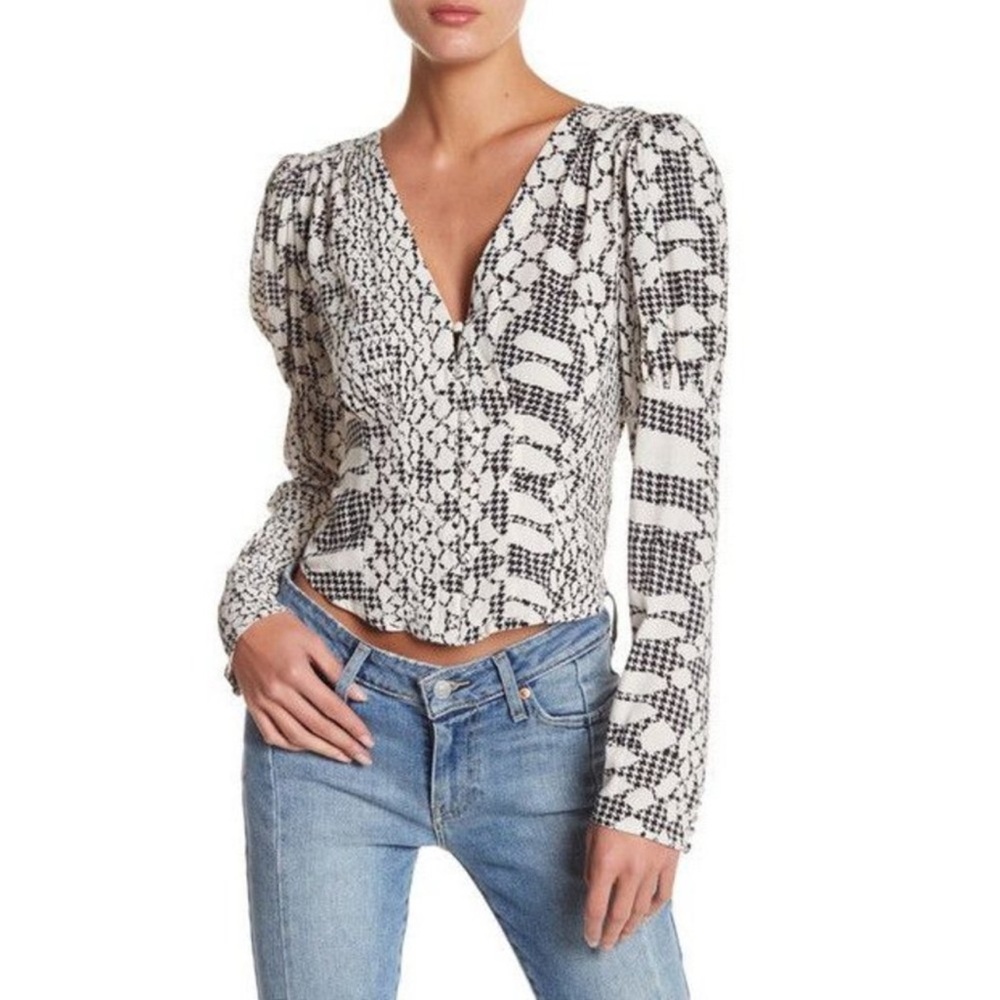 Free People | Sweet on You Long Sleeved Black and White Cropped Blouse Size L